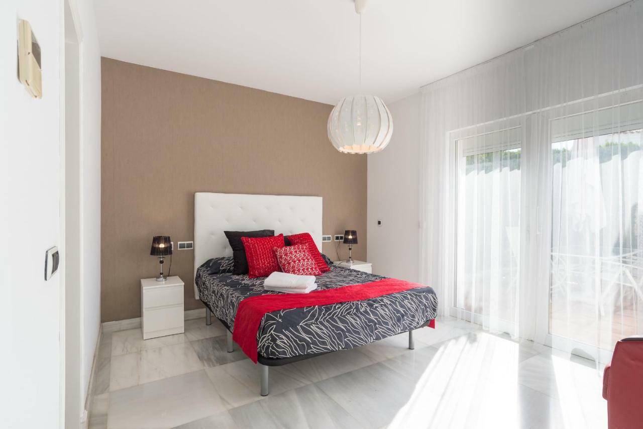 Luxury Duplex- 7 Minutes From The Beach Torremolinos Eksteriør bilde