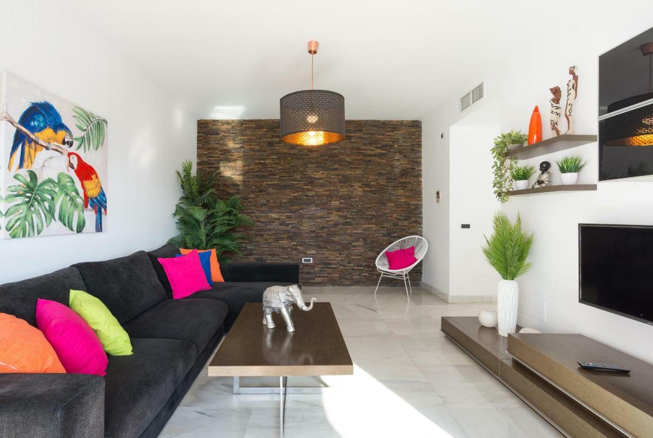 Luxury Duplex- 7 Minutes From The Beach Torremolinos Eksteriør bilde