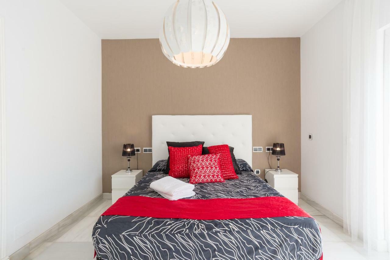 Luxury Duplex- 7 Minutes From The Beach Torremolinos Eksteriør bilde